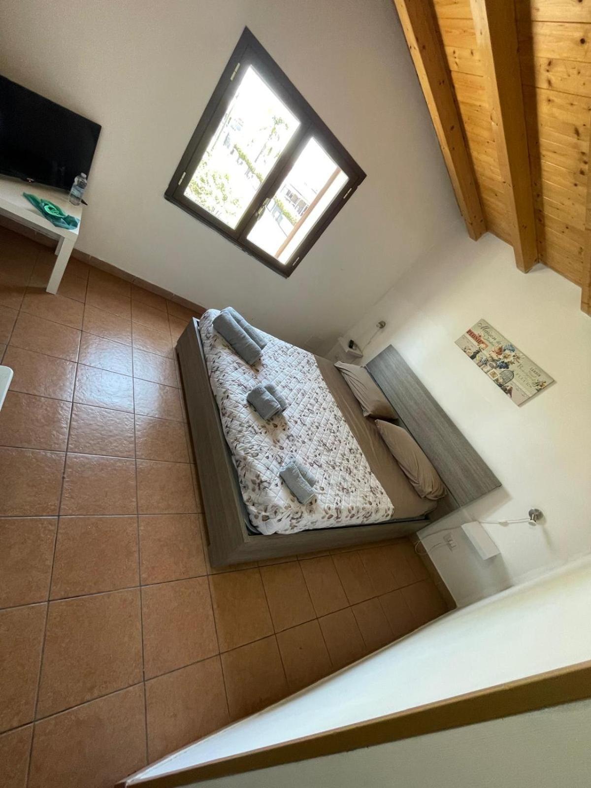 Lavica Airport Catania B&B Экстерьер фото